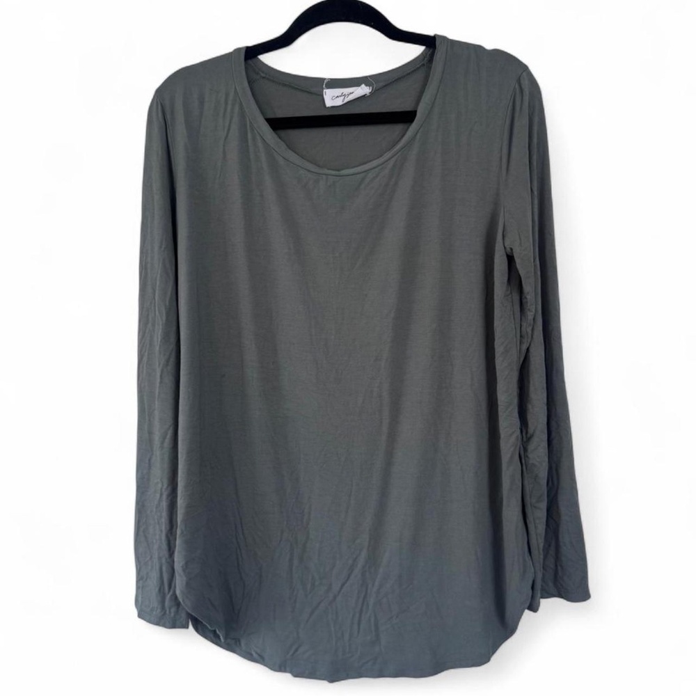Carly Jean green long sleeve top SZ LARGE